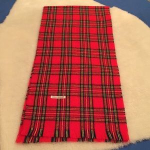 Royal Stewart 🧣 Gorgeous scarf.